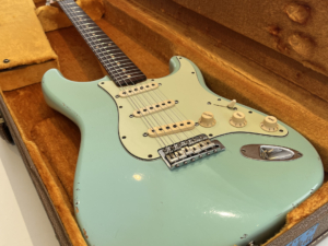 Fender Custom Shop '60 Reissue Stratocaster Relic Daphne Blue