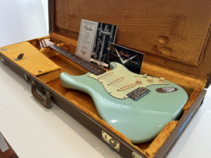 Fender Custom Shop '60 Reissue Stratocaster Relic Daphne Blue