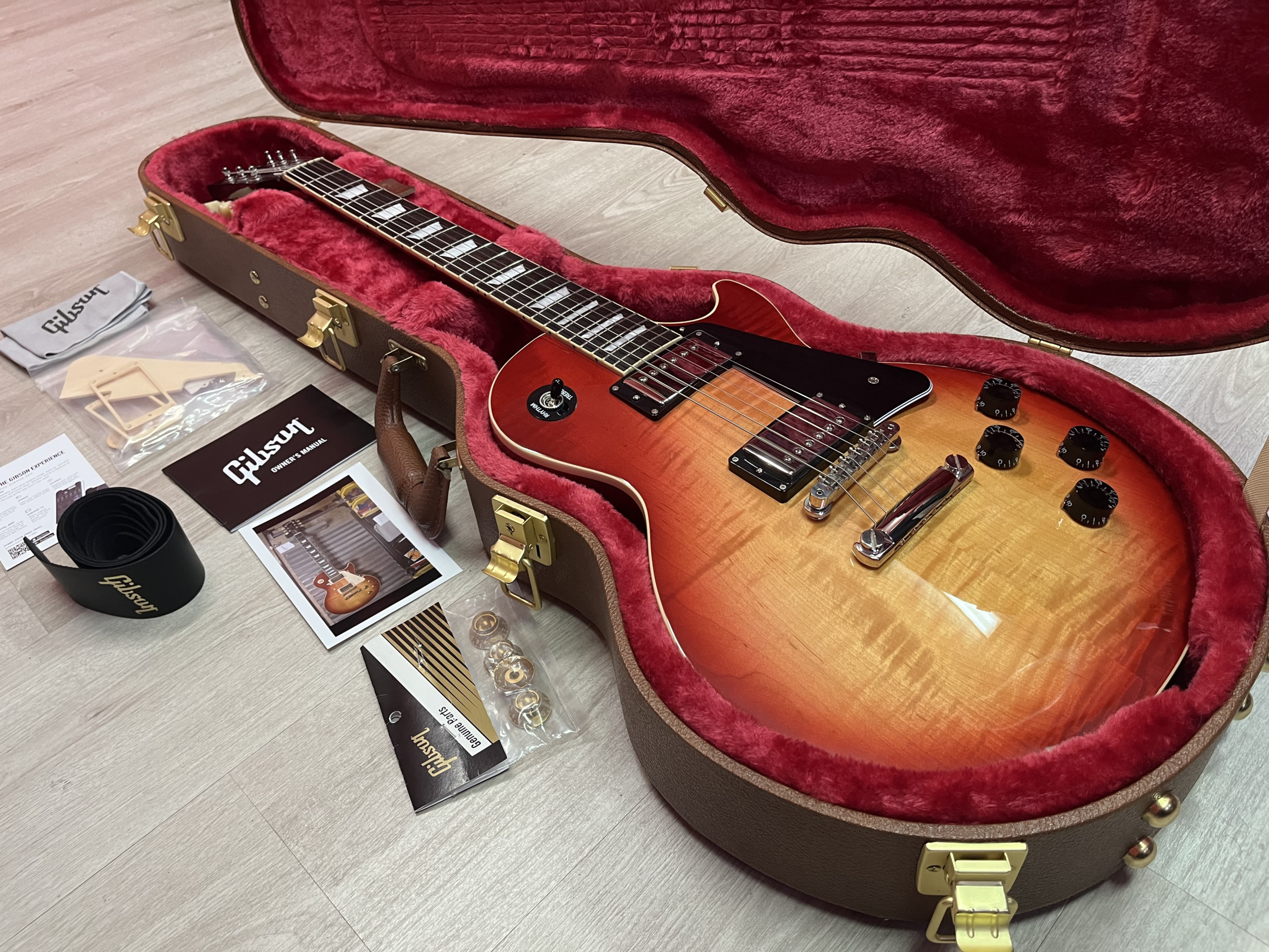 Gibson Les Paul Standard '50s 2023 - Heritage Cherry Sunburst