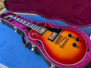 Inicio 1 Gibson Les Paul Custom 1991 – Heritage Cherry Sunburst