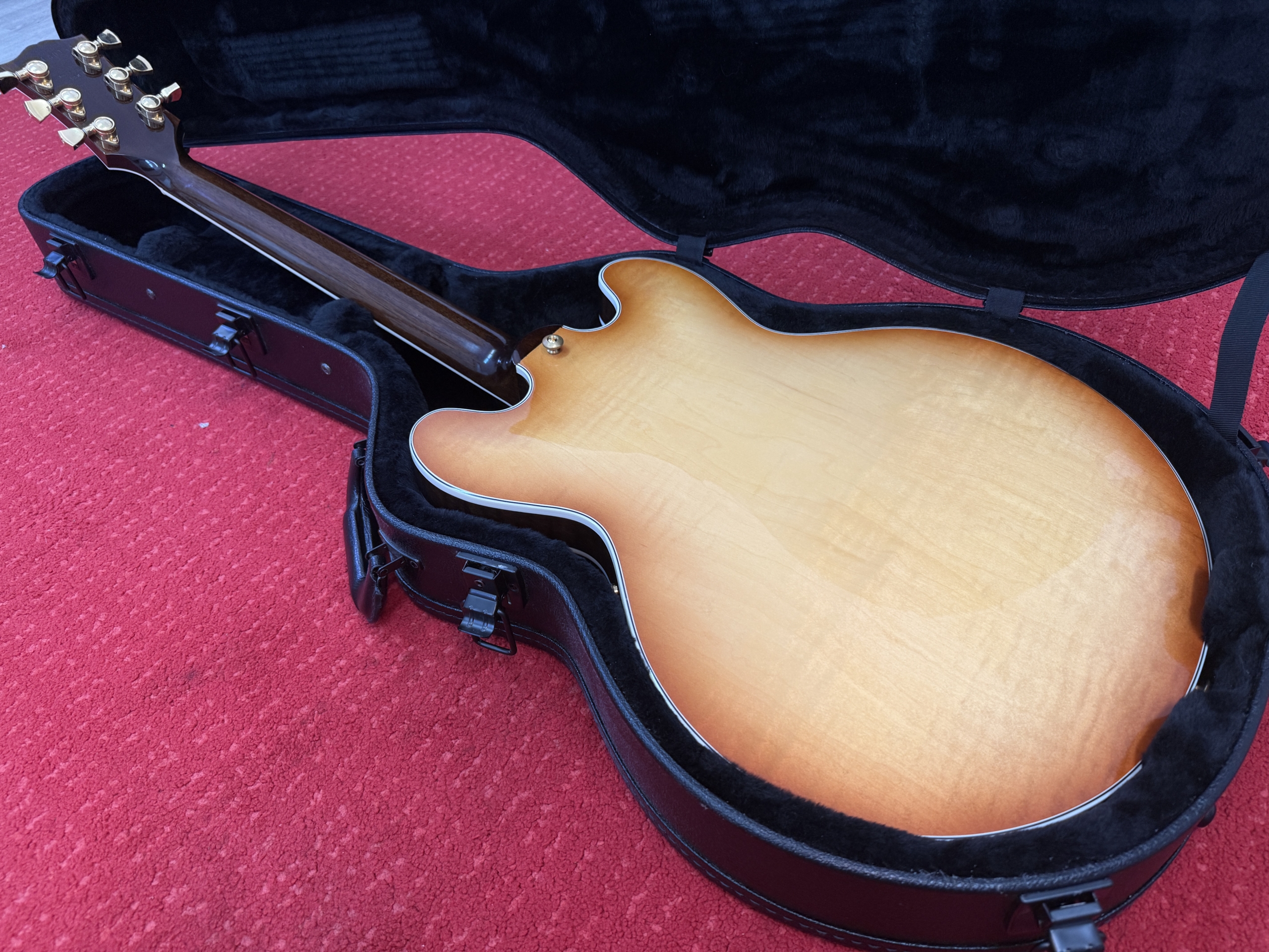 Gibson ES Supreme – Royal Tan Exclusive 2024 9 Gibson ES Supreme – Royal Tan Exclusive 2024 - Imagen 9